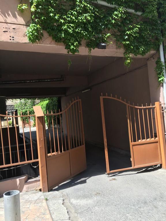 Rustaveli Apartment City Centre تبليسي المظهر الخارجي الصورة