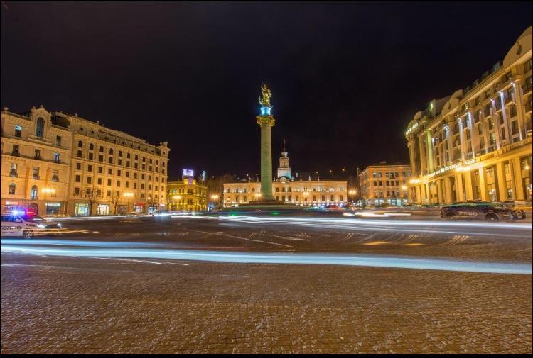 Rustaveli Apartment City Centre تبليسي المظهر الخارجي الصورة