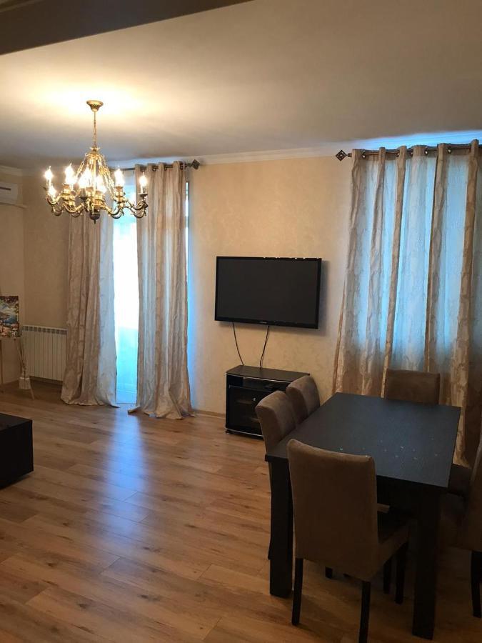Rustaveli Apartment City Centre تبليسي المظهر الخارجي الصورة