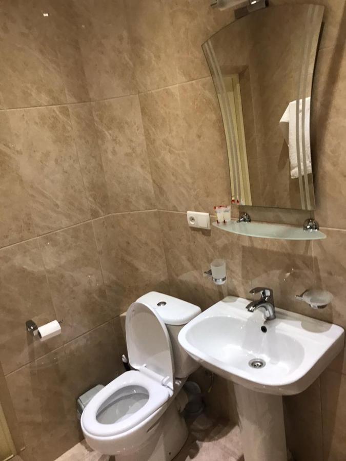 Rustaveli Apartment City Centre تبليسي المظهر الخارجي الصورة