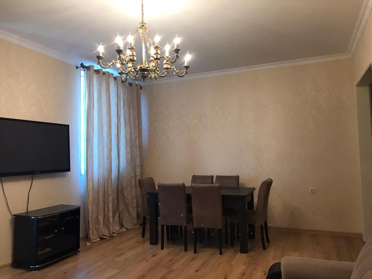 Rustaveli Apartment City Centre تبليسي المظهر الخارجي الصورة