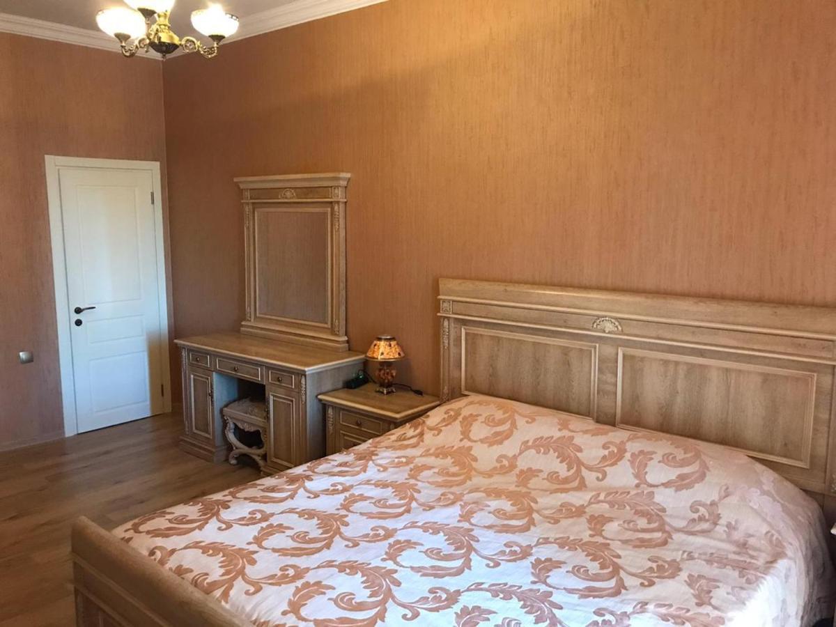 Rustaveli Apartment City Centre تبليسي المظهر الخارجي الصورة